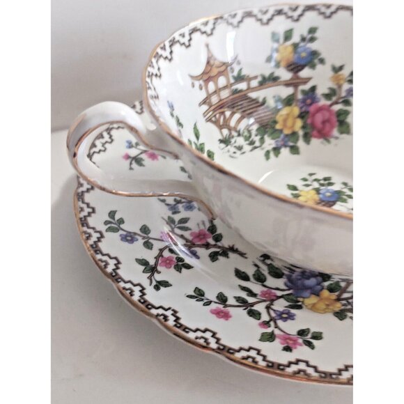 Aynsley England  Pagoda Pattern by John Aynsley Double HANDLE Soup Sets (2) - Picture 7 of 16